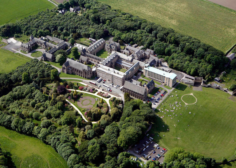 315 cursos de de en Durham University en Reino Unido